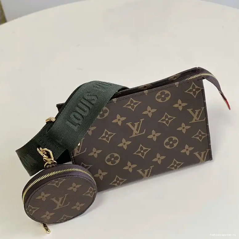Fashionrep Bag 2204YA0041 LV 0614